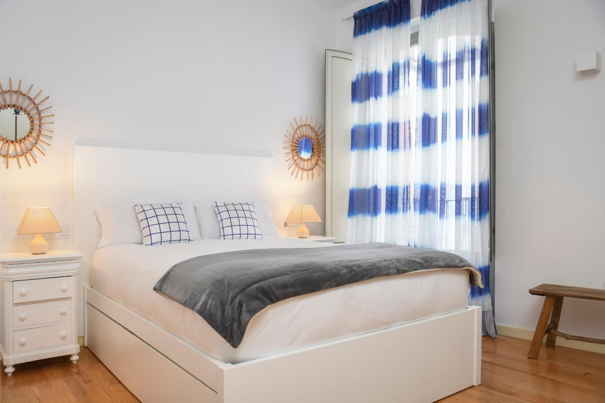 Magno Apartments Cervantes Seville Ngoại thất bức ảnh
